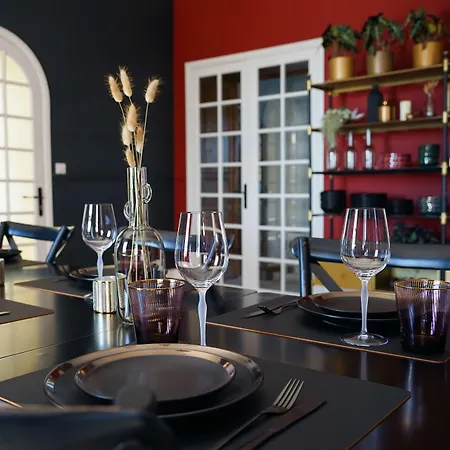 Chateau Haut-brisson Bed and breakfast 4*