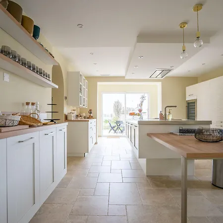 Chateau Haut-brisson 4*