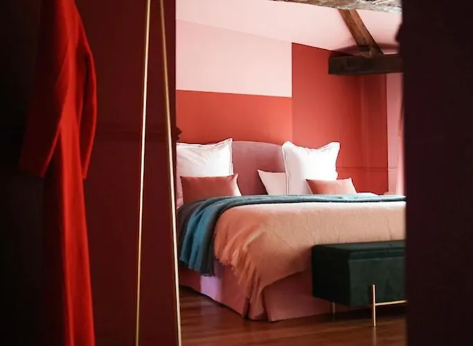 Chateau Haut-brisson Bed & Breakfast 4*