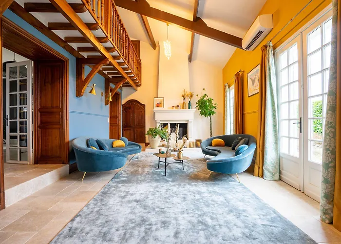 Chateau Haut-brisson 4*