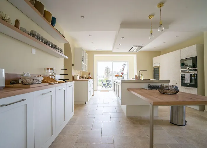 Chateau Haut-brisson 4*